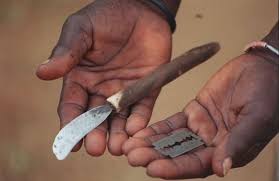 Résultat de recherche d'images pour "les mutilations génitales au senegal"